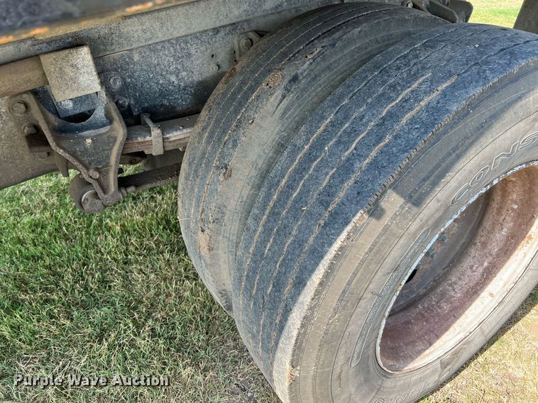 image for item DQ2084 2007 International 4300  dump truck