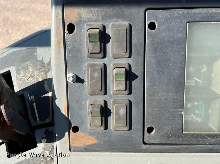 image for item DQ2098 1995 Case 580L  backhoe