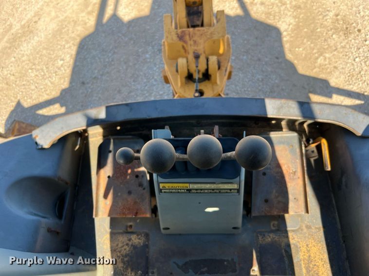 image for item DQ2098 1995 Case 580L  backhoe