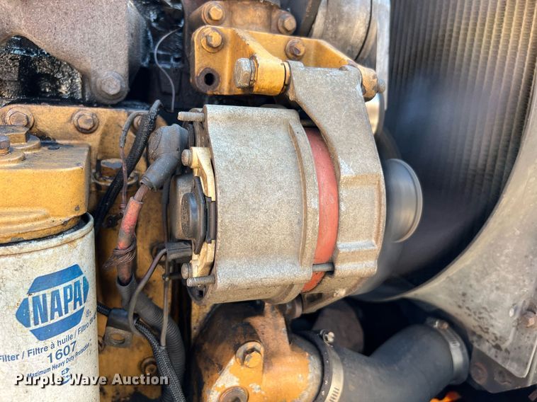 image for item DQ2098 1995 Case 580L  backhoe