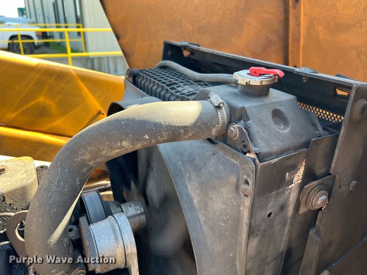 image for item DQ2098 1995 Case 580L  backhoe