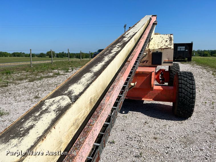 image for item DQ2099 1997 JLG 80H  boom lift