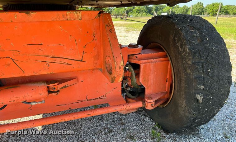 image for item DQ2099 1997 JLG 80H  boom lift