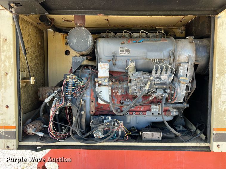 image for item DQ2099 1997 JLG 80H  boom lift