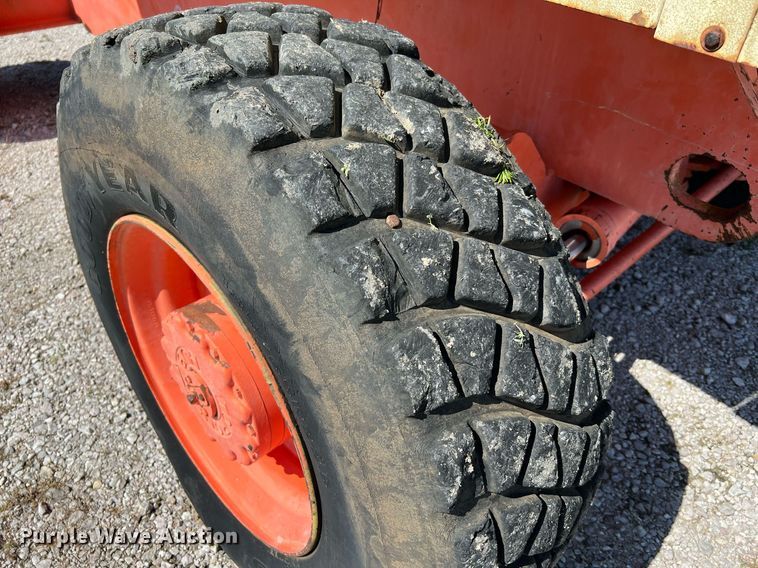 image for item DQ2099 1997 JLG 80H  boom lift