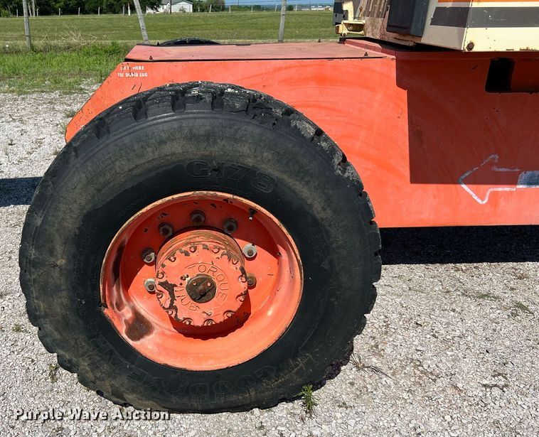 image for item DQ2099 1997 JLG 80H  boom lift