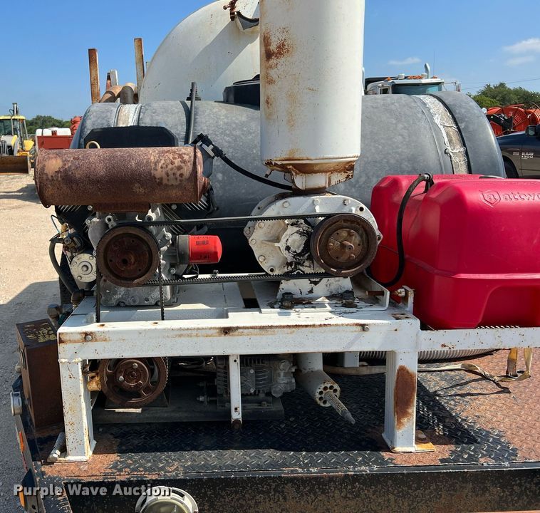 image for item DQ2103 Vacmasters of Denver SPV 800 GT3/W  vacuum excavator