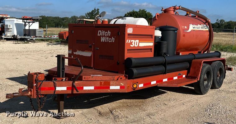image for item DQ2104 2000 Ditch Witch FX30  vacuum excavator