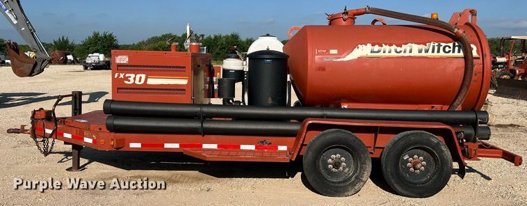 image for item DQ2104 2000 Ditch Witch FX30  vacuum excavator