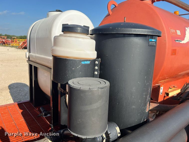 image for item DQ2104 2000 Ditch Witch FX30  vacuum excavator