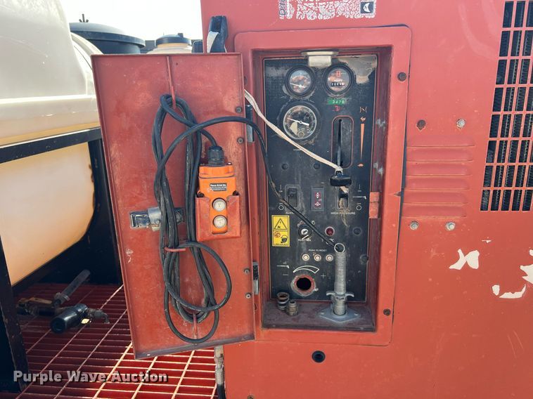 image for item DQ2104 2000 Ditch Witch FX30  vacuum excavator