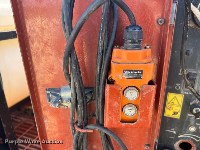 image for item DQ2104 2000 Ditch Witch FX30  vacuum excavator