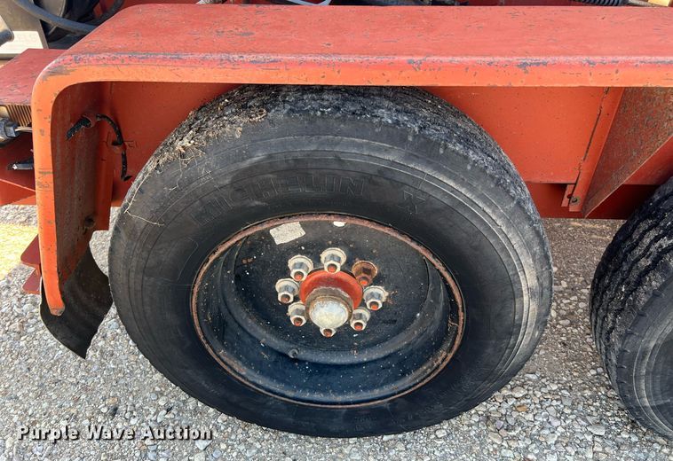 image for item DQ2104 2000 Ditch Witch FX30  vacuum excavator