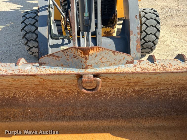 image for item DQ2105 2007 Volvo BL60  backhoe
