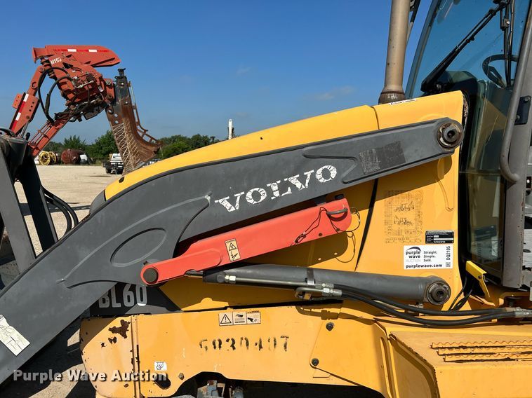image for item DQ2105 2007 Volvo BL60  backhoe