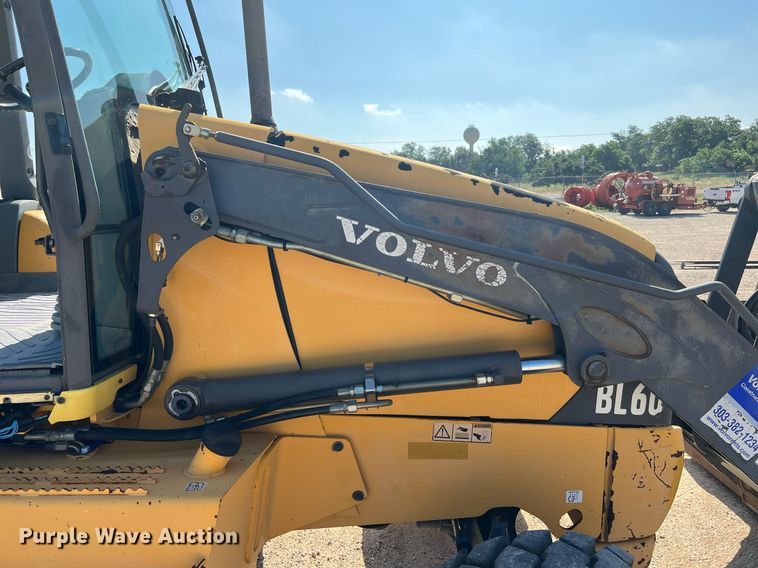 image for item DQ2105 2007 Volvo BL60  backhoe