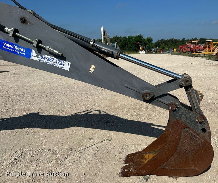 image for item DQ2105 2007 Volvo BL60  backhoe