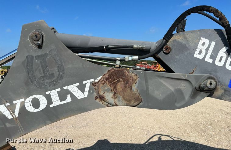 image for item DQ2105 2007 Volvo BL60  backhoe