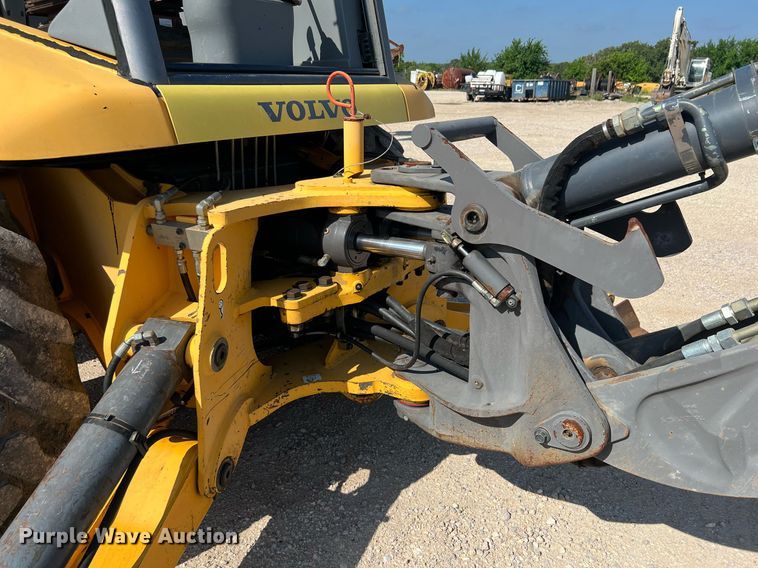 image for item DQ2105 2007 Volvo BL60  backhoe