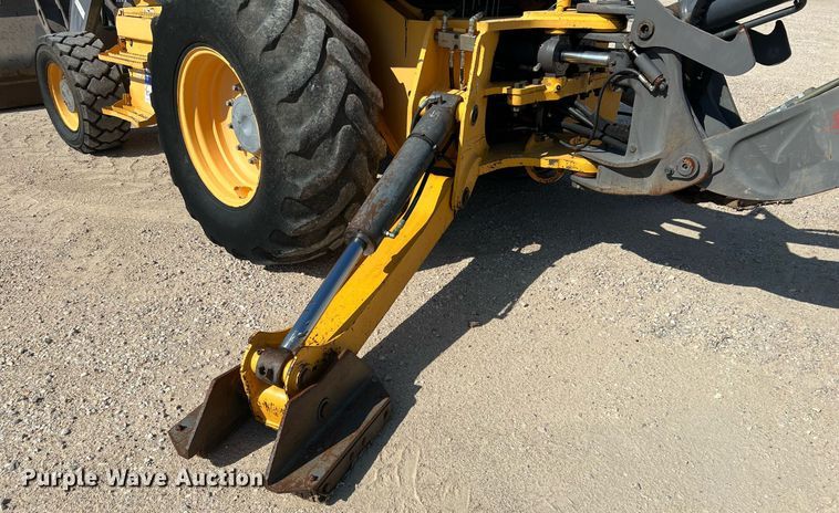 image for item DQ2105 2007 Volvo BL60  backhoe