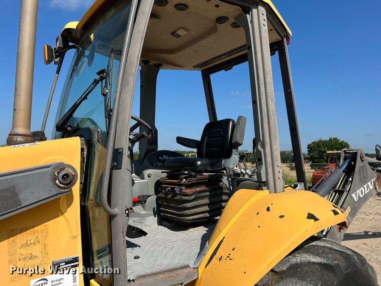 image for item DQ2105 2007 Volvo BL60  backhoe