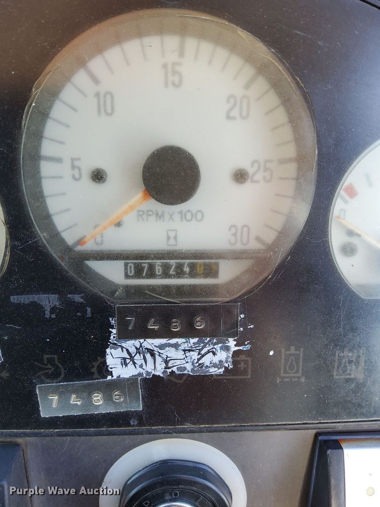 image for item DQ2105 2007 Volvo BL60  backhoe