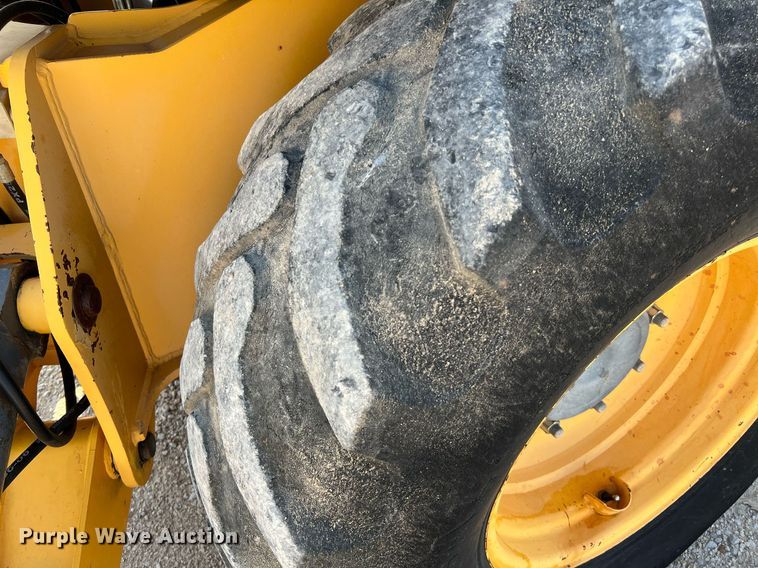 image for item DQ2105 2007 Volvo BL60  backhoe