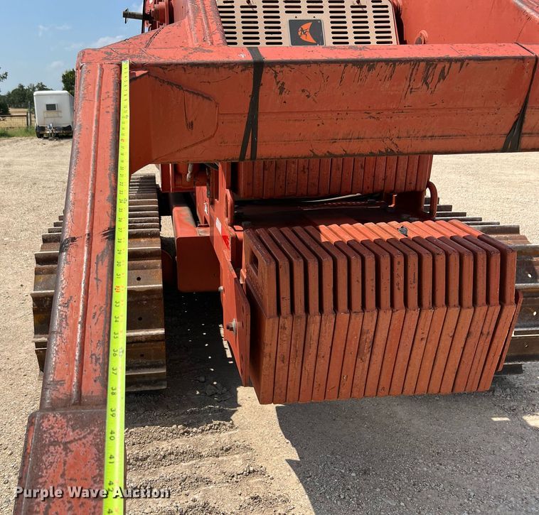 image for item DQ2106 2006 Ditch Witch HT185  cable plow