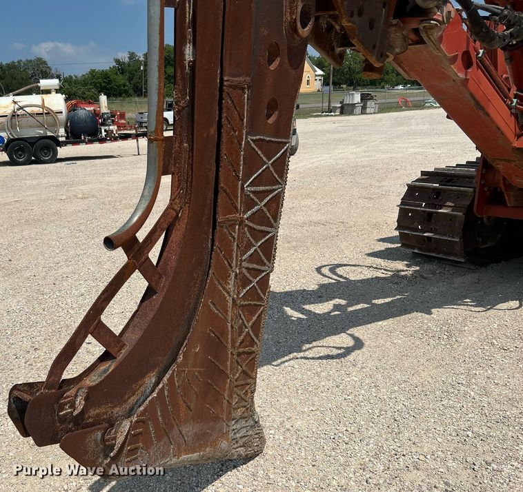 image for item DQ2106 2006 Ditch Witch HT185  cable plow