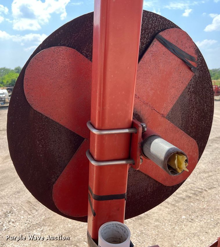 image for item DQ2106 2006 Ditch Witch HT185  cable plow