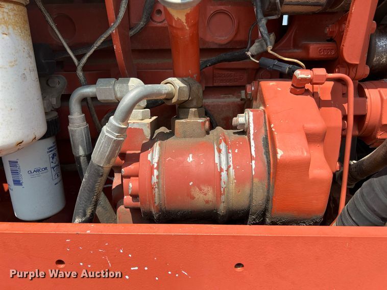 image for item DQ2106 2006 Ditch Witch HT185  cable plow