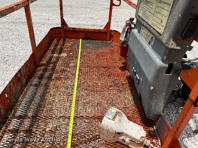 image for item DQ2107 2014 JLG 600AJ  boom lift