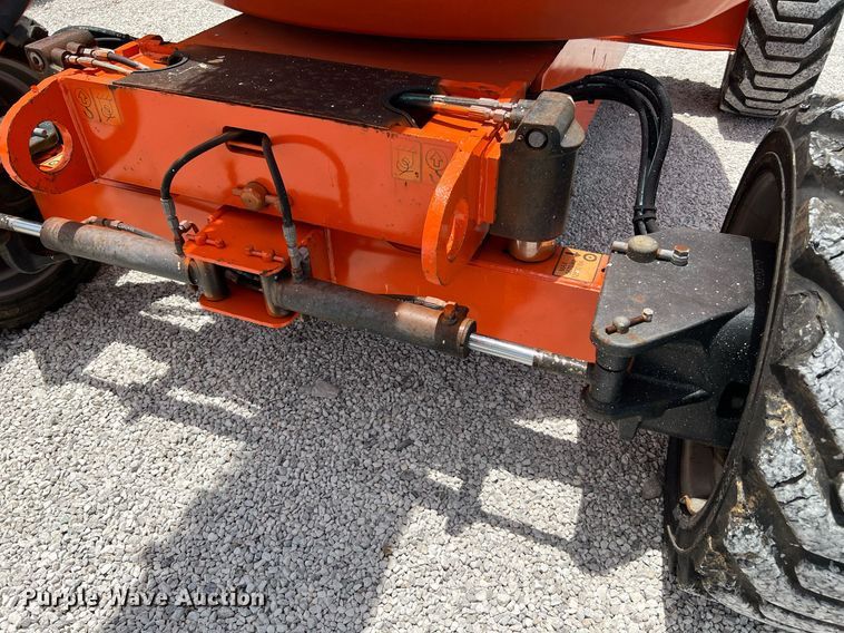 image for item DQ2107 2014 JLG 600AJ  boom lift