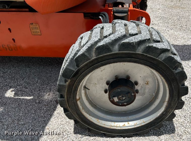 image for item DQ2107 2014 JLG 600AJ  boom lift