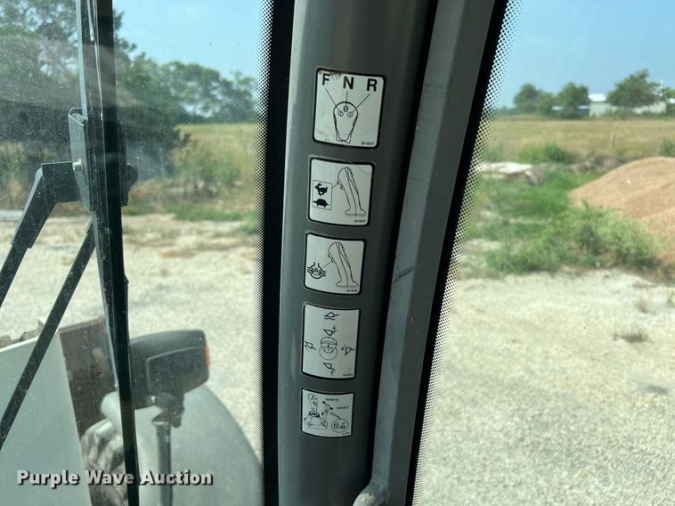 image for item DQ2108 2010 Takeuchi TW80  wheel loader