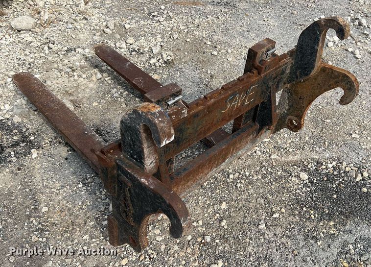 image for item DQ2108 2010 Takeuchi TW80  wheel loader