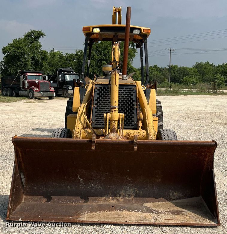 image for item DQ2109 1993 John Deere 310D  backhoe