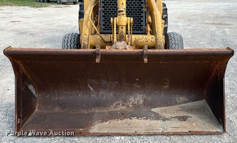 image for item DQ2109 1993 John Deere 310D  backhoe