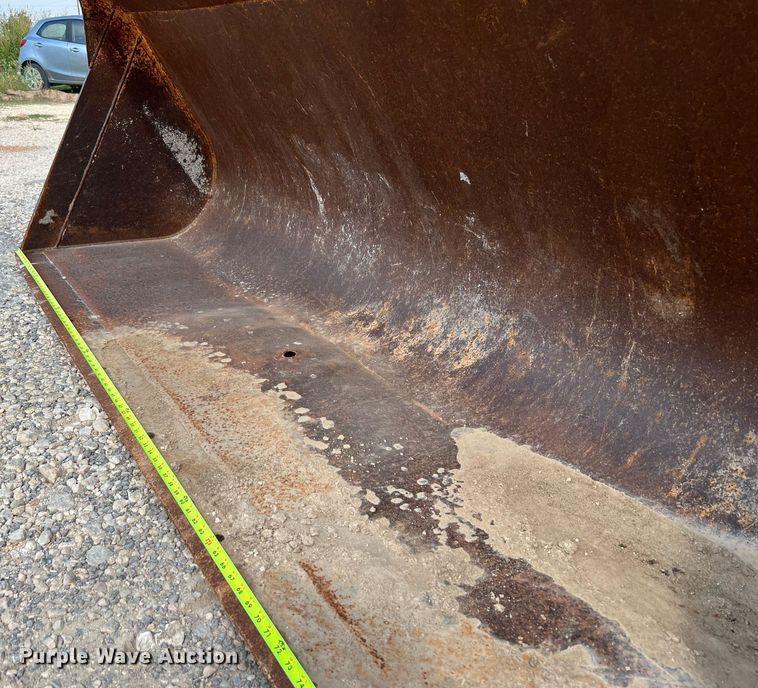 image for item DQ2109 1993 John Deere 310D  backhoe