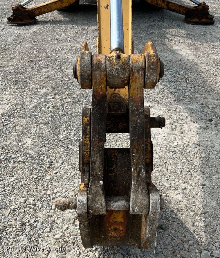 image for item DQ2109 1993 John Deere 310D  backhoe