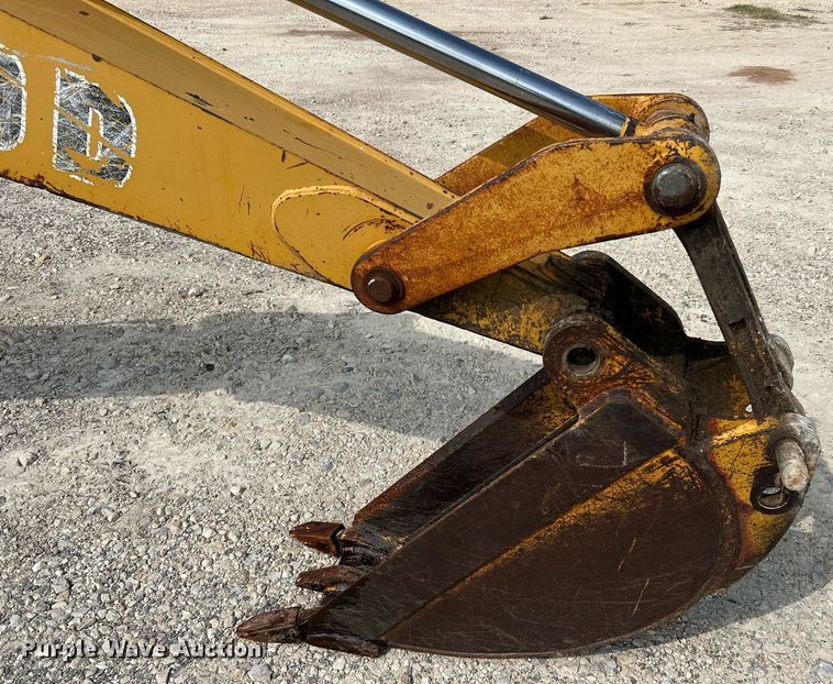 image for item DQ2109 1993 John Deere 310D  backhoe