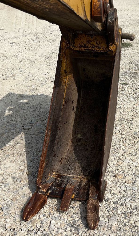 image for item DQ2109 1993 John Deere 310D  backhoe