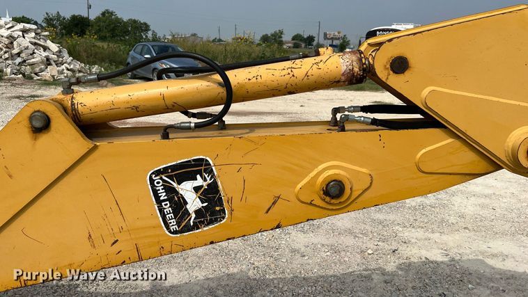 image for item DQ2109 1993 John Deere 310D  backhoe