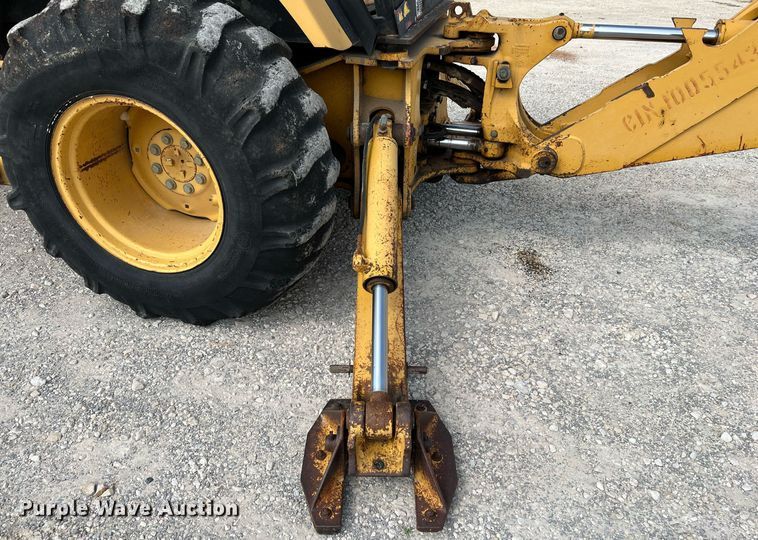 image for item DQ2109 1993 John Deere 310D  backhoe