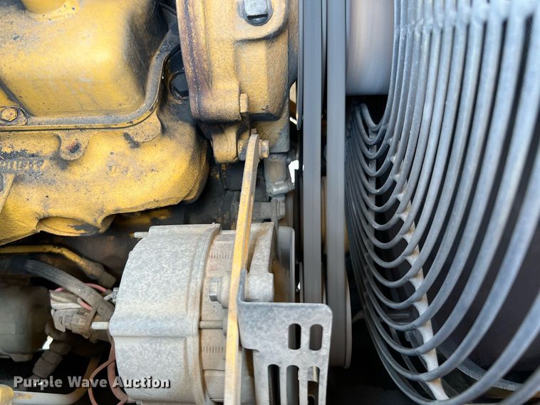 image for item DQ2109 1993 John Deere 310D  backhoe