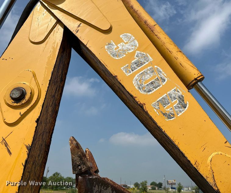 image for item DQ2109 1993 John Deere 310D  backhoe