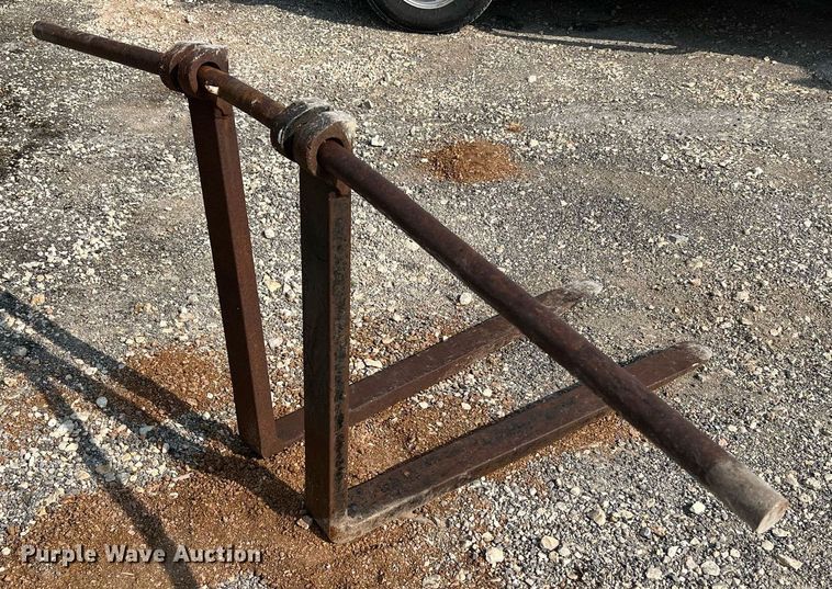 image for item DQ2109 1993 John Deere 310D  backhoe