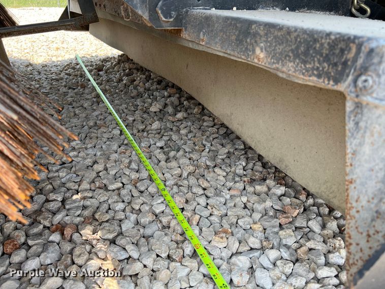 image for item DQ2112 2011 Crane Carrier  street sweeper truck