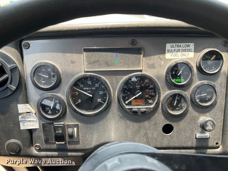 image for item DQ2112 2011 Crane Carrier  street sweeper truck