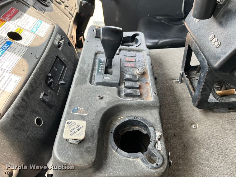 image for item DQ2112 2011 Crane Carrier  street sweeper truck